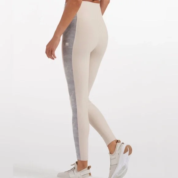 Vuori Aspire Elevation Legging - Picture 2 of 7